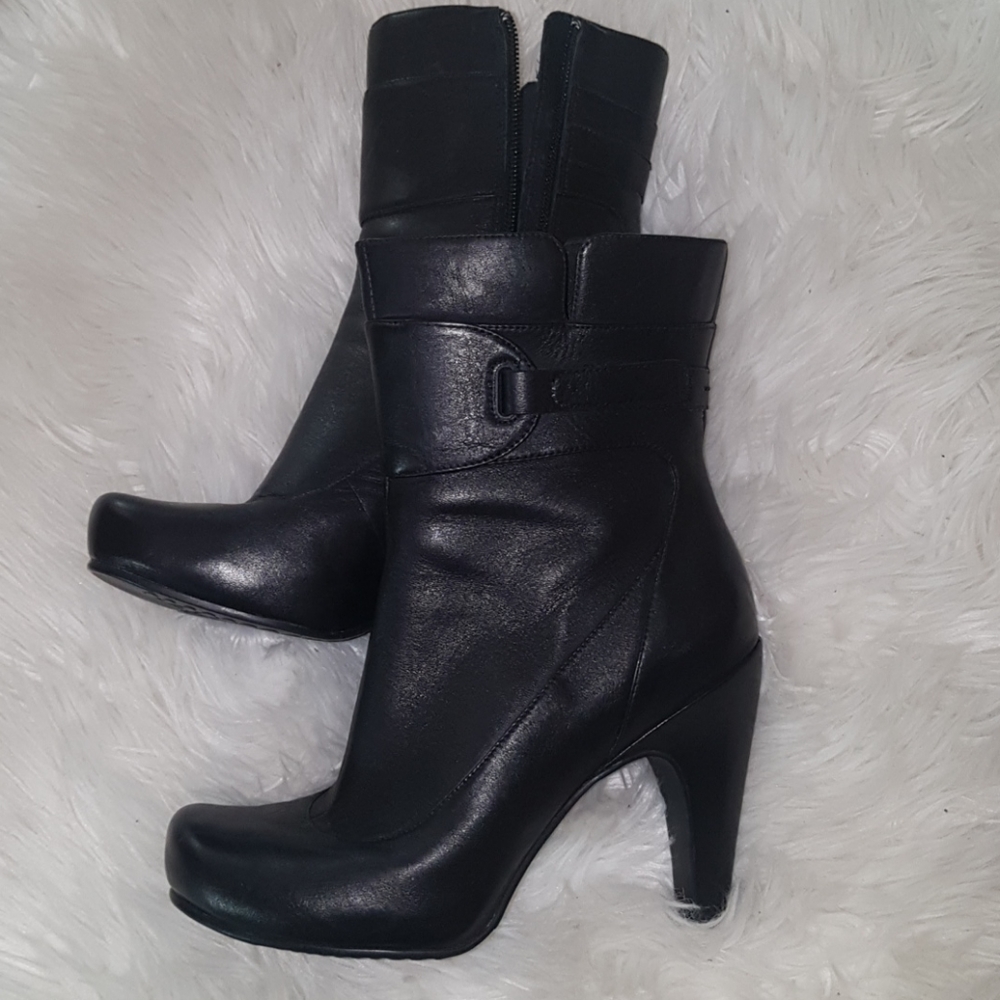 🌸💕TSUBO LEATHER BOOTIE💕🌸